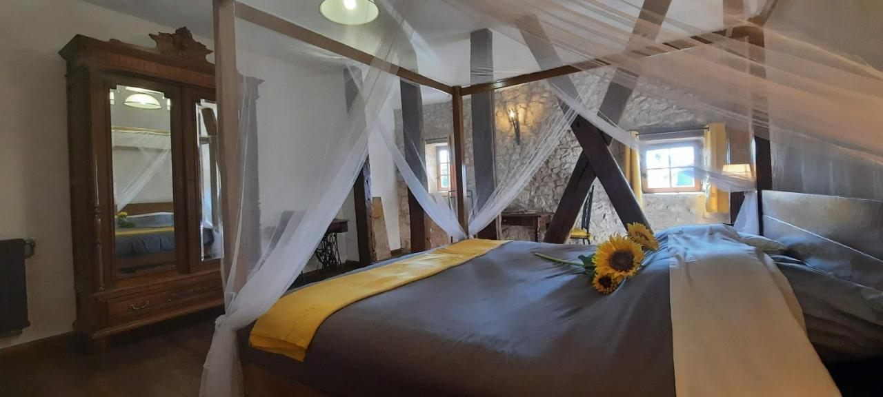 Le Fort D'Issigeac Chambres D'Hotes ภายนอก รูปภาพ