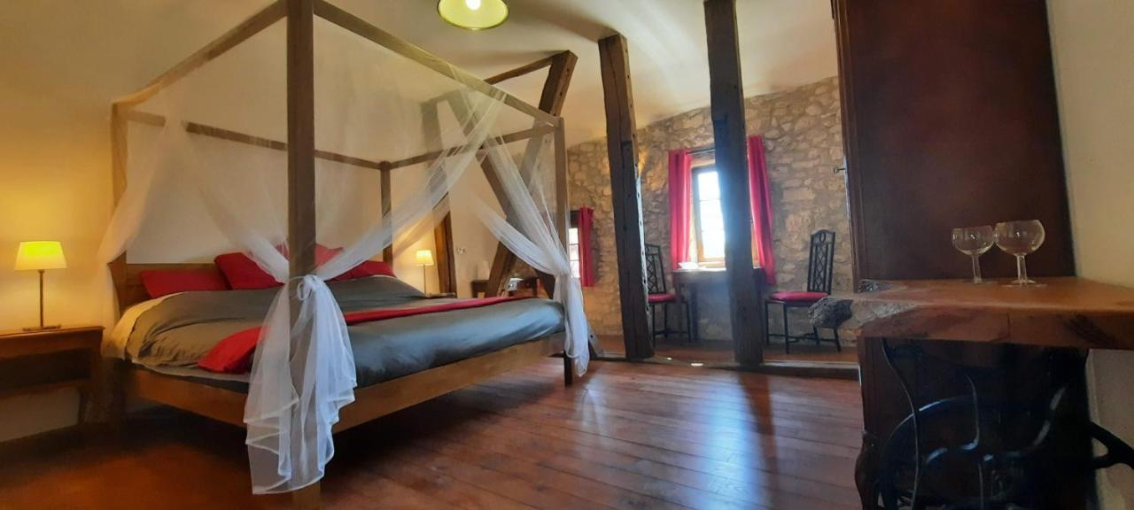 Le Fort D'Issigeac Chambres D'Hotes ภายนอก รูปภาพ